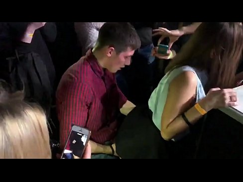 ❤️ Sesso reale in un nightclub russo. Ragazza russa di 18 anni nell'ano e nella vagina scopata in un nightclub ️❌ Super sessoal it.bookland.top ☑